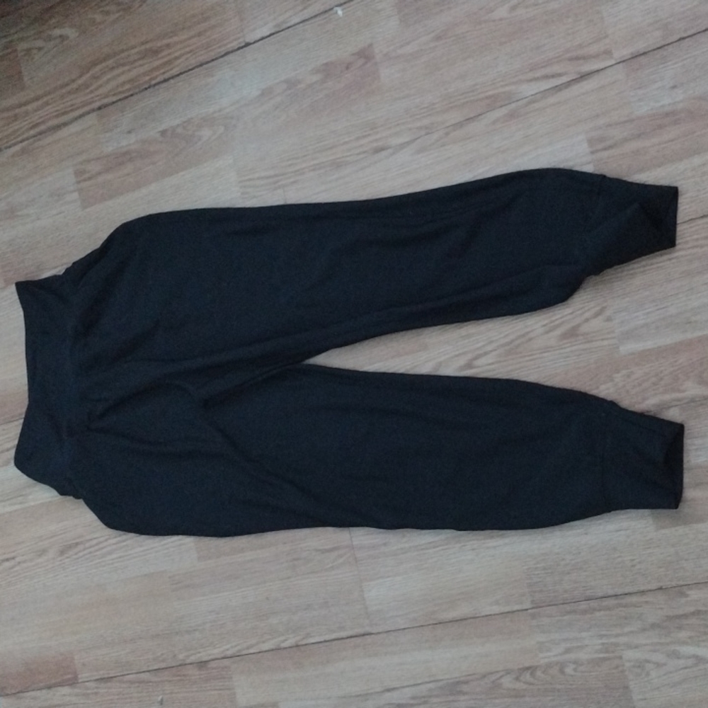 black leggings